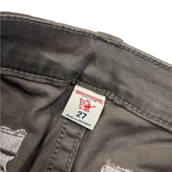 EUC True Religion Camo Ankle Zip Cargo Pants Size 27. - Picture 3 of 9